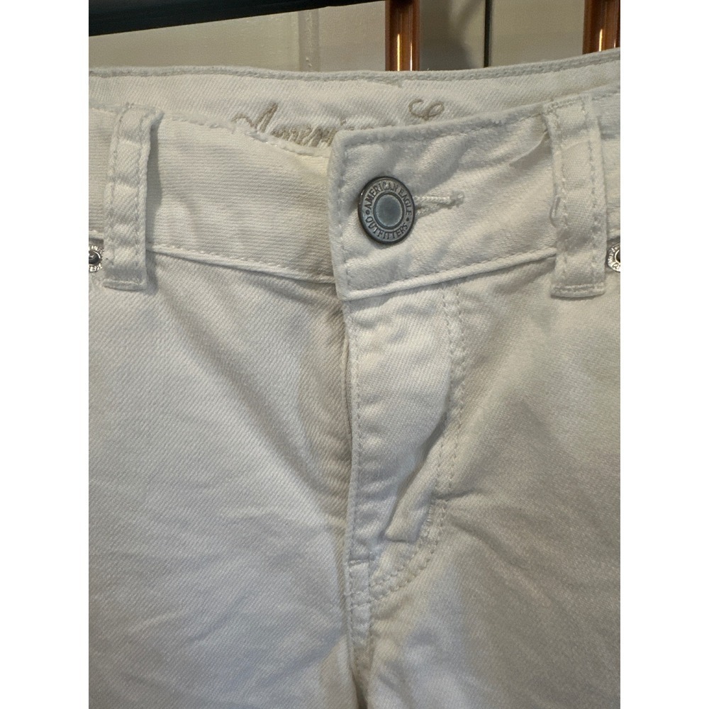 American Eagle White Denim Shorts Women's Size 10 Frayed Hem Stretch Casual - Picture 3 of 7